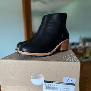 Portland Leather Goods/Patina black leather ankle booties!